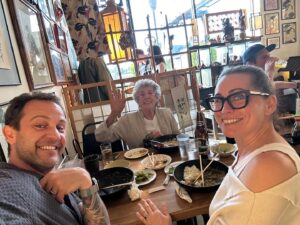 Rena Sofer Instagram - Best surprise visit EVER!!! Dinner with my Ma!!! I love love LOVE YOU Ellen Travolta!!!! @sbookstaver @generalhospitalabc