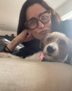 Rena Sofer Instagram - Everyone meet Iris!! I have been wanting to foster again but my goal was to foster a pregnant Mama. Well this is Iris. She came to me through @4pawskiddorescue and my dear friend Ed! She is ADORABLE!!! She is about 1 year old. She was adopted from a shelter after being found on the streets and then instantly returned to the shelter when it was discovered she was pregnant. So Ed and his rescue pulled her and he immediately called me. It’s like Channukah and Christmas and my birthday all at once!!! #fosteringsaveslives and I love to #foster I cannot wait to share her journey with you and all her puppies on the way. She has maybe 3-4 in her belly according to the vet and she has under 2 weeks left till she gives birth. She will not be a #fosterfail so I will be personally making sure this baby and her babies go to good homes!! Join me for the ride! #adoptdontshop #adoptionisforlife