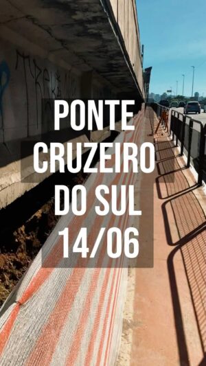 Renata Falzoni Instagram - Quarta-feira fiz um video denunciando a situação da ponte cruzeiro do sul e ontem recebi imagens pelo whatsapp como se a prefeitura tivesse arrumado o local imediatamente. 

A prefeitura fez uma intervenção ali corretamente, embora tenha colocado o ciclista em outro tipo de risco, ja q nao reservou um espaço segregado num lugar de alta velocidade e muito difícil para quem pedala. 

Vi q o @nabil_bonduki tb fez a denúncia, a @renatafalzoni nao pôde estar la mas está acompanhando por aqui. 

Se a gente nao vai la conferir, acaba acreditando no que recebe pelo whatsapp.