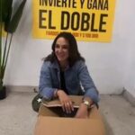 Renata Bravo Instagram - Live oportunidad de invertir !!!! Fardos de intime de segunda selección de 50 70 y 100 mil pesos hoy lunes 16 y mañana 17 de octubre desde las 9 am hasta las 17:30 hrs ! Los esperamos ! NATANIEL cox 1498 esquina Pedro lagos Santiago centro