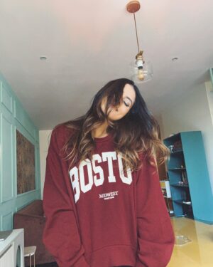 Renata Vaca Instagram - Comfy comfy #stradilooks @stradivarius 🍒🧚🏼‍♂️✨🫶🏽