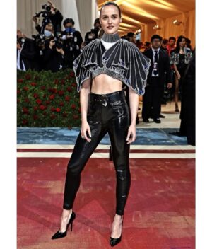 Renate Reinsve Instagram - This night💎