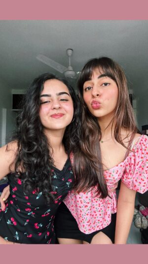 Renaye Tejani Instagram - 🤝🏻🍒