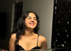 Renaye Tejani Instagram - 🖤🎬🎵🤍