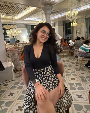 Renaye Tejani Instagram - Wednesday called. It wants more weekend💁🏻‍♀️