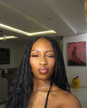 Renée Downer Instagram - Pinch punch 1st of tha month