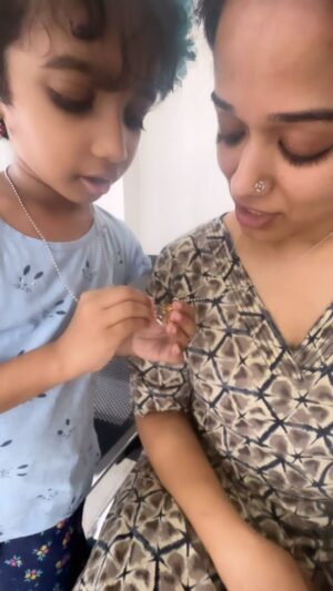 Renjini Kunju Instagram - “One of the most memorable gifts I’ve received so far. Feeling happy because of the love showered on me like this❤️❤️❤️

Student love 🫶🫶🫶