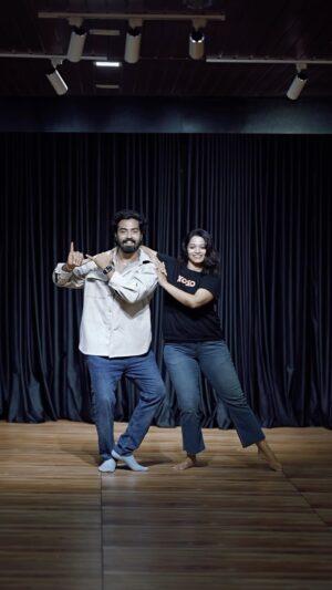 Renjini Kunju Instagram - #KForKrishna 💫

@ajuvarghese
@guruvayoorambalanadayil @therealprithvi @ibasiljoseph @saregamamalayalam

Reel choreo: @anu_viswa

#GuruvayoorAmbalanadayil #prithviraj #basiljoseph #kl #malayalam #dance #ig