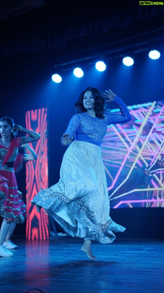 Renjini Kunju Instagram - “Dancing is more than movement; it’s the essence of who I am. On stage, with music as my guide and the audience as my witness, worries vanish, tensions dissolve, and I become the purest expression of myself.” 📷 @cloudsbyvibin @kshetradanceschool