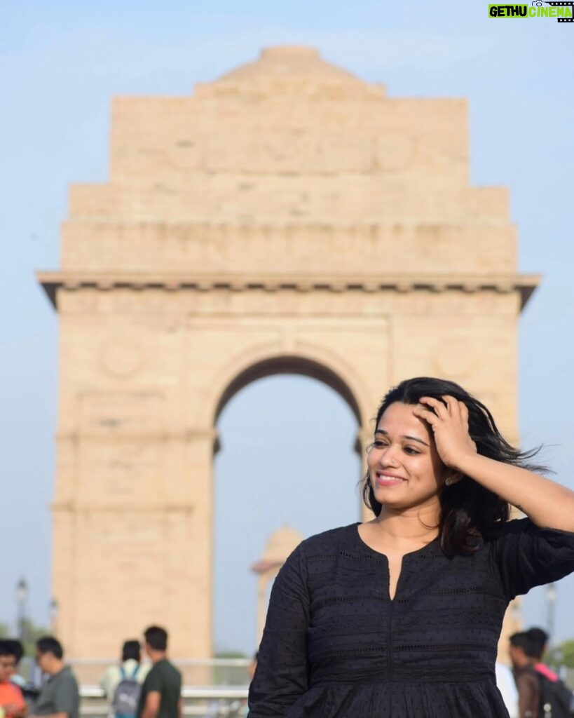 Renjini Kunju Instagram - “Delhi: where history whispers in every corner and the present dances to the rhythm of its streets.” 📷 @raees_abdul_rahoof