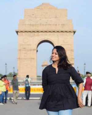 Renjini Kunju Instagram - “Delhi: where history whispers in every corner and the present dances to the rhythm of its streets.”

📷 @raees_abdul_rahoof