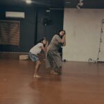 Renjini Kunju Instagram - Thats our break time reels Dancing with kids not only brings joy but also provides a great opportunity for shared learning and positive experiences. Keep enjoying those happy moments on the dance floor! #90s #arrahman