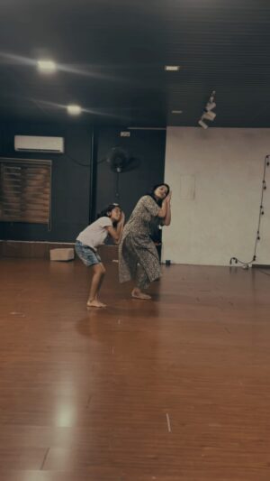 Renjini Kunju Instagram - Thats our break time reels

Dancing with kids not only brings joy but also provides a great opportunity for shared learning and positive experiences. Keep enjoying those happy moments on the dance floor!

#90s #arrahman