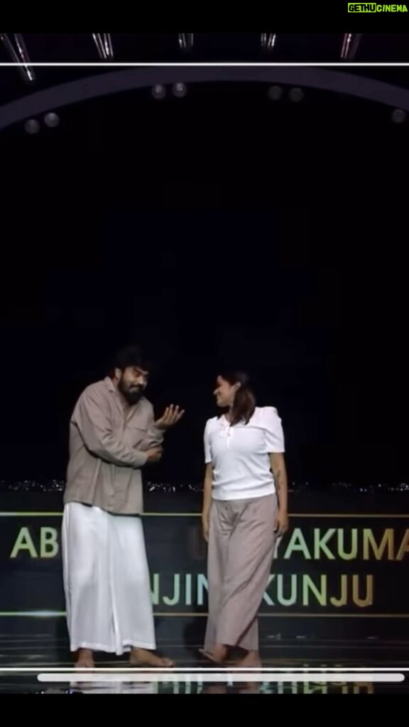 Renjini Kunju Instagram - Kanmani anbodu kadhal na ezhuthum kaditham 🤍 #throwback Dancing stars @renjinikunju