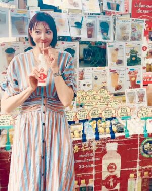 Reon Yuzuki Instagram - .
本日
お誕生日を
迎えさせて頂きました❤️
.

生んで育ててくれた
両親に感謝する日🙂
.
そして
これまで
出逢って
心近くに居てくださる
皆様に
ありがとうございます❤️
って
伝えたい日❤️❤️❤️

.
今年も
思いっきり
楽しんで
沢山のことに
挑んでいきたいです❤️❤️
.
宜しくお願いします‼️

.
#お誕生日
#沢山ご連絡ありがとうございます
#幸せです
#そんな今日は
#プール日和
#早めの夏休み
#柚希礼音