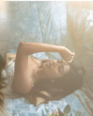 Reshma Nair Instagram - Single ? Taken ? Who cares , I Love Myself . Happy Valentines Day 🤍

📸 @jineshchandran 
 
#valentinesday2023 #valentinesday #whoneedsavalentine #willyoubemyvalentine #bemyvalentine #bemine #secretadmirer #singles #february #happyvalentinesday #hugsandkisses #candyhearts #valentinesgift #icanbuymyselfflowers #flowers #chocolate #strawberry #vday #galentinesday #valentinesdayspecial #singleswag #antivalentinesday #stupidcupid #cupid #hallmarkmadeupday