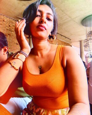 Reshma Nair Instagram - Soaking up the good vibes 🌈☀️✨

 Tell me which new insta filter is ur favourite?