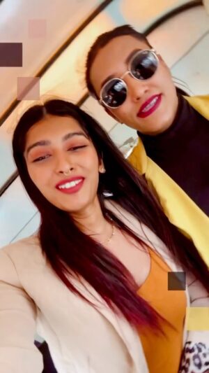 Reshma Nair Instagram - A Sunday Funday with Jazzu @jazminejaas4 💪
Spl guest appearance by the good gal @cielothepuppy 

#funtimes #sundayvibes #sundaybrunch #yuki #goodfood #goodtimes #cocktails #sushiporn #autorides #bangalore #biergarten #pizza #liit #longislandicetea #desserts #newyorkcheesecake #tiramisu #sweettooth #galsdayout #puppydog #bipolarmastani #jasminemoosa