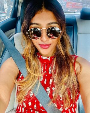 Reshma Nair Instagram - Buckle up, it’s selfie time! 
1, 2, 3 or 4? 📸

#cruisin #adventure #carselfie #rideinstyle #roadtripping #traveldiaries #joyride #wanderlust