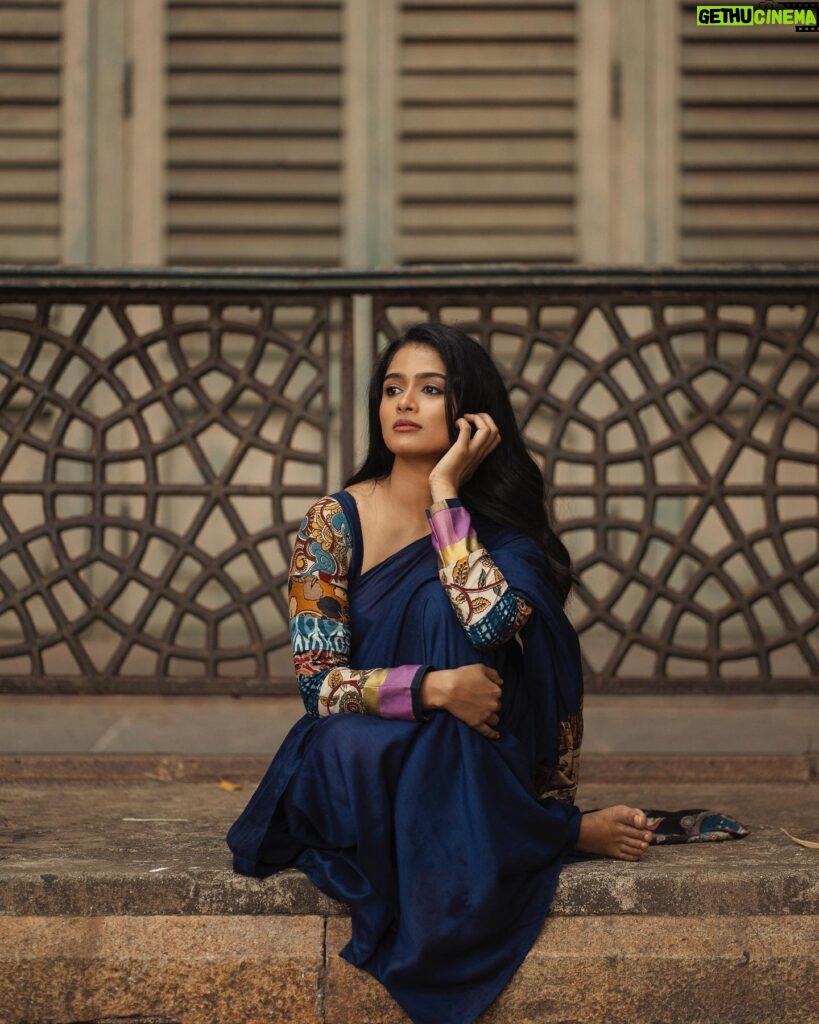 Reshma Venkatesh Instagram - 🌙✨ Costume by @labelswarupa 🌸 Captured by @gowtham__rajendran ❣️ Makeup by @kaviyaartistry_off and team 💕 @makeoverbyroshini @nivii_artistry @bhakyamakeover Organised by @thekloutoffl 💫
