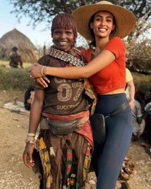 Rgat Afewerki Ybrah Instagram - Omo Valley adventures!  Fell in love with the Hamar people. Their whole culture is about cattle, which is so cool. From their amazing body art to those epic ceremonies, it was incredible! Plus, they have the biggest smiles ever!  Their hospitality was unreal - shared their yummy food and let me hang out! Felt like part of the fam right away.  #Ethiopia #OmoValley #HamarPeople 
 

Thank you so much for this amazing adventure and experience @ethiopian.wildlife 🥰🙏
@nuethiopia.travel