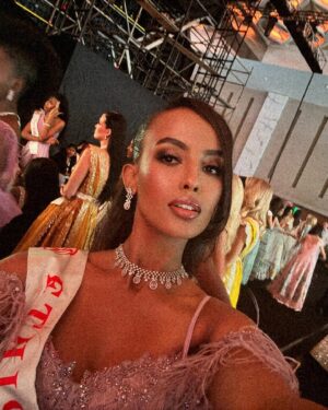 Rgat Afewerki Ybrah Instagram - #Backstage 

@archanakochharofficial 👗😍