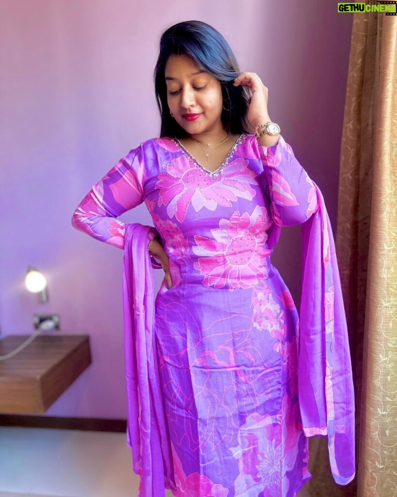 Rhema Ashok Instagram - கள்வரே! 🌸🦋 Wearing: @_vastiram_