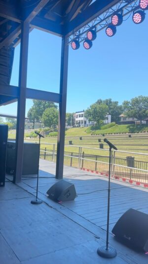 Rhona Bennett Instagram - Behind The Scenes... #Kentucky #WakeUp #Soundcheck #EVonTheRoadAgain
.
#RhonaBennett #MissRNB #CoachRho #LiveMusic #Travel #GirlGroup #EnVogue