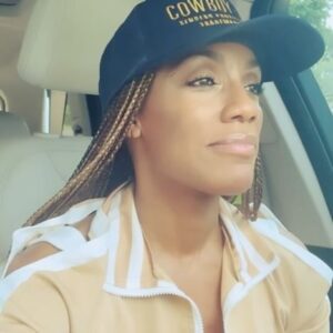 Rhona Bennett Instagram - I'm doing a #VibeOutChallenge with me for my birthday! 🎉🥳🙌🏽🍾

You can lip synch, or sing along to We (A Powerful Thing) by finding the duet button on Tik Tok, or doing a REMIX with me on Instagram 😎
.
To REMIX with me:
- Go to my video
- Click the three dots on top right
- Click REMIX button 
- Click the camera icon on top
- Click layout button on the left
- Choose the view that you want from those options
- Click the button at the bottom to record 
.
Thank you for vibin' with me, and for all the birthday wishes today!🎂🎈🎊
.
LINK IN BIO to support the music!🎶🚀
.
#RhonaBennett #MissRNBxCoachRho #MissRNB #CoachRho #HappyBirthday #Birthday #BirthdayVibes #Zeta #EnVogue #AlwaysInTheClub #Duet #LipSynch #We #InstantClassic
