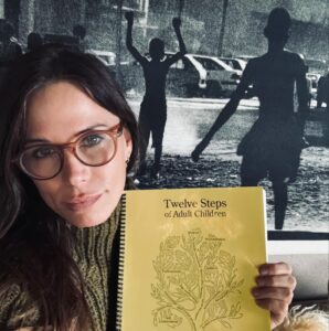 Rhona Mitra Instagram - Whether referring to systemic or domestic violence we are all mostly children being raised by parents who are out to lunch. Not all, but an awful lot…. And the recovery from the crude awakening is the same macro and micro. When we are suffering, we cope by distracting through means of numbing, some of us try and disguise the pain while others become the perpetrators just like our parents or our leaders who raised us into dysfunction and lies. It is a choice which one we become. Red pill /blue pill. The opportunity we all have is to stop energizing the contradiction of who we think we are supposed to be or who they have told us we need to be in order to fit in and survive. I’ve Received a lot of beautiful messages from folks in Belgium, the Netherlands, France and Croatia this past while regarding my New Lives in The Wild episode. I cant answer you all personally but I thank you for the vulnerability, support and love. I highly recommend exploring the journey of ACOA to anyone who feels they have woken up in a household of dysfunction and you dont know which way to turn. This applies to anyone who is beholden to a system or family that does not care for its children. Its time the kids stood up and said no more so we can redefine not only who we are as individuals, but who we are as a species. Humanity is in the toilet, but we cant control or change ‘them’, we can only start with ourselves. But its a start.. Welcome aboard the Orphanage of Misfits- Let the mutiny commence 🖖🏾 #ACOA #narcissisticabuse #systemicabuse #gaslightingawareness #adultchildrenofalcoholics #adultchildrenofnarcissists