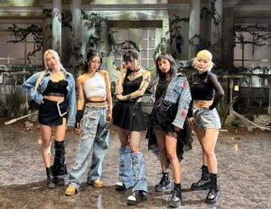 Rian Instagram - @netflixkr "이두나“ 

with 드림스윗💗
드디어!!!!!! 

#이두나 #netflix