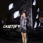 Rie Kitahara Instagram - 🩶 CASETiFY✖️呪術廻戦 in 香港🇭🇰 獄門疆のAirPodsケースすごい😳 特大獄門疆もテンションが上がりました❤️‍🔥 #呪術廻戦 がこんなにも世界中から愛されていることに感動したし興奮しました！ 違う言語を話す人と、共通の話題で盛り上がれる、素敵な空間でした🫶🏻 #PR #JujutsuKaisenxCASETiFY #呪術廻戦 #CASETiFY @casetify_jp @casetify