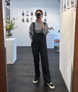 Rie Tomosaka Instagram - ⁡
2024AWの展示会 
1日目が終了しました！
(顔見えてないけど🤪)
⁡
雨の中、足を運んでくださったみなさま、ありがとうございました！明日はもよろしくお願いします！
⁡
今回は関係者のみの展示会なのですが、オンラインでは9月前後の販売となります！とっても可愛くできたので、みなさん楽しみにしていてくださいね。
⁡
@myweakness_official