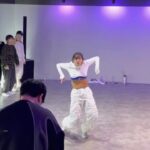 Rihey Instagram - @bangall_danceacademy 뱅걀즈 베이직클래스⭐️ 몇년만에 방학 특강으로 베이직클래스로 열정내봤는데, 새로운 얼굴들이 너무 많고 그 만큼 열정과 집중을 너무 잘해줘서 내가 더 신나 버렸지 뭐에요☺️ 다들 너무 수고하셨고, 멋졌습니다! 이번달도 2/17,2/23 베이직반 달릴 예정이니,걀즈힙힙의 매력으로 또 한번 함께 집중하고 정리하는 시간 가져요❤️‍🔥 (마지막영상은 뱅걀즈와 루틴후 신난 제 프리스타일이라 수업진도랑은 무관합니다😂)