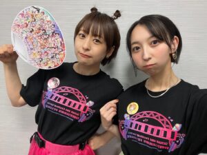 Riho Iida Instagram - 『スクフェスシリーズ感謝祭2023🎉』

μ’s＆ニジガクとシャンシャンしよう！ステージ
ありがとうございました◎

4人でのステージ楽しかったです🩷🌈
感謝祭では久しぶりに聞けた皆んなの声も最高でした。

これからも感謝祭ほぼ全通民目指して頑張りますっ笑🐱

 #lovelive #スクフェス #LLAS #スクフェス2 #スクフェス感謝祭Day2 #μʼs