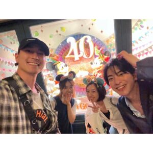 Riho Iida Instagram - Disney Sea✨
.
.
.
.
#Disney40周年 
#天てれ30周年 
#50周年も来ようって約束した
#10年後はどうなってるかな
#disneysea #disney 
#天てれ #天才てれびくんmax