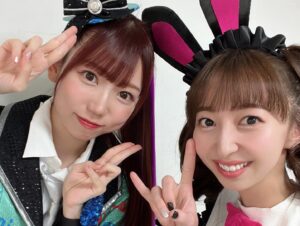 Riho Iida Instagram - プリティーシリーズWinter LIVE 2023❄️
香田澄あまり🐰

10枚目
歴史あるプリティーシリーズの主人公組に入って
パフォーマンスさせていただくなんて
本当に本当に光栄で嬉しすぎました..😭✨

1枚目
ポォロロ役のここちゃんと新曲初披露🍃
緊張したけど2人だから心強かったです。
9話のアニメ放送でもぜひライブパート見てね！

合間で写真撮れたみんなと♡

楽屋ではそらまると隣に座ってたよ🔔
写真撮ったと思ったら
動画になってる〜ってやつになっていたので
私だけの思い出に🤣🫶🏻

#プリティーシリーズ
#pripara
#香田澄あまり
