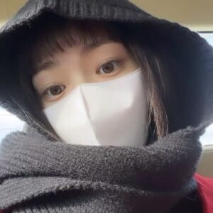 Riho Nakamura Instagram - オン眉ライフ楽しい〜！
ただ、伸びるの早過ぎてそろそろ終わりそう😃

✂︎ @ryusuke_yoshioka
