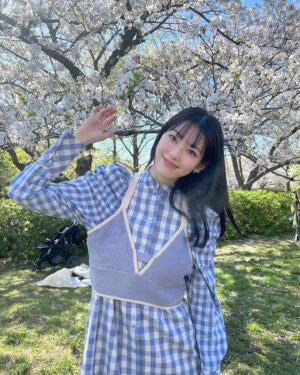 Riho Nakamura Instagram - 春を感じてきた〜！
🌸🌷🌼🪻