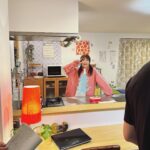 Riho Sayashi Instagram - ドラマ『めんつゆひとり飯』 本日23時スタート！ 毎週土曜日 BS松竹東急にて。 BSだけど無料放送ですので是非。 毎週お会いできる事、楽しみにしてます📺 ドラマ同様、皆でわいわい毎日撮影中〜