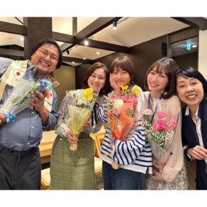 Riho Sayashi Instagram - 改めまして。
めんつゆひとり飯、3ヶ月間の放送を終えました^ ^

露ちゃんで居る自分を、全力で楽しませて頂きました！

関わってくれた皆さん、観てくれた皆さんのお陰でとても温かく、愛に溢れてた！
撮影中もずーっと皆んなで笑ってたし☺️

初主演ドラマ、沢山支えて頂きました。楽しかったなぁ。

ご視聴ありがとうございました！
めんつゆforever love♡