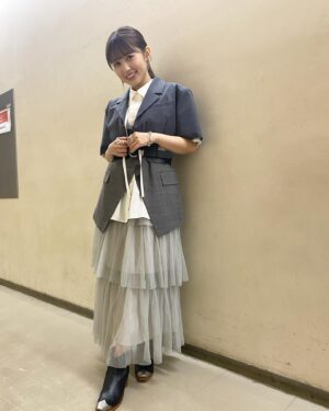 Rikako Aida Instagram - 🗓️06.03 さよなら中野サンプラザ音楽祭②

2着目のお衣装👗
グレーでカッコいい少し大人な感じの衣装をリクエストさせて頂きました🫶
