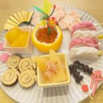 Rikako Aida Instagram - 皆様、2024年もどうぞよろしくお願い致します！ 遅くなってしまったけど、年末にせっかく材料を買っていたので今年は簡単にワンプレートおせちを作りました🎍 来年作るかどうかは気分で！！