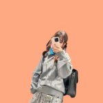 Rin Kurusu Instagram - 昨日はくるっすんラジオでも沢山お祝いしていただけて幸せだったなあ、、 古坂さん、でか美さん、スタッフさん、いつも大変お世話になっております……！！！これからも何卒、よろしくお願い致します😳 （今日は早速、古坂さんにいただいたミニバッグとお仕事に来ました）