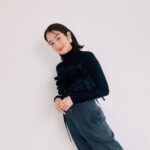 Rin Takanashi Instagram - andGIRL 冬号発売中です☺︎ 髪の毛切ってからファッションが楽しい🤩 けど、ちょっとロングも懐かしい…😂