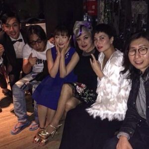 Rina Takeda Instagram - 🤝
アンドリュー・ラムさんと8年ぶりの再会。
相変わらずユニークなお方で終始笑いが止まりませんでした😂😎✨

We met for the first time in 8 years! 
I'm looking forward to something soon. 🐒💭🇭🇰
#林敏驄 #AndrewLam 
#全力スマッシュ #FULLSTRIKE 

P.S.
9月18日（月）24:00〜
『ワカコ酒 Season7』最終回です🍶🥲✨
ラストのぷしゅー。見届けてください。