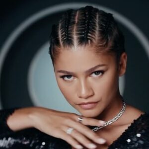 Rina Yang Instagram - BVLGARI “BZERO1” w/ Z! @zendaya 💍 
Dir @carastricker @anoncontent w/ @shionhayasaka @rob.blishen @ninamcneely @elliottlc 💓