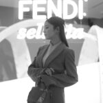 Rinka Kumada Instagram – FENDI SELLERIA
体験型ポップアップストア「Fendi Selleria 」へ🤍
「セレリア」は、メゾンのレザーグッズの最初のプロジェクトのひとつで、様々なコレクションへ受け継がれています。
そして、私も大好きなフェンディのアイコンバッグ「ピーカブー」の製造を少し体験しました🪡
繊細な工程で作られていることを肌で感じられて、FENDIをまた深く知ることができました✨
MEDIA DEPARTMENT TOKYOにて3月31日（日）まで開催中です！
みなさんもぜひ🕊️
#FendiSelleria 
#PR