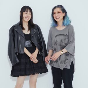 Rinko Kikuchi Instagram - @fraumagazine 

FRaU SDGs 8月号

「658km、陽子の旅」のメインビジュアルを撮影してくださった長島有里枝さんと対談させていただきました。

いつお会いしても素敵🩵
@yurienagashima 

@yokotabi_movie 
#658km陽子の旅 
#長島有里枝 さん

photo by 
@yurienagashima 
@lillyrie 
styling: @megumiyoshida_ 
hair: @asashihair 
make-up:@ryotanakamu