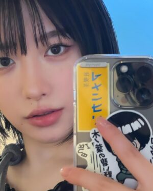 Rinne Yoshida Instagram - 首から携帯ぶら下げてるの
かわいい

@topologie.jp